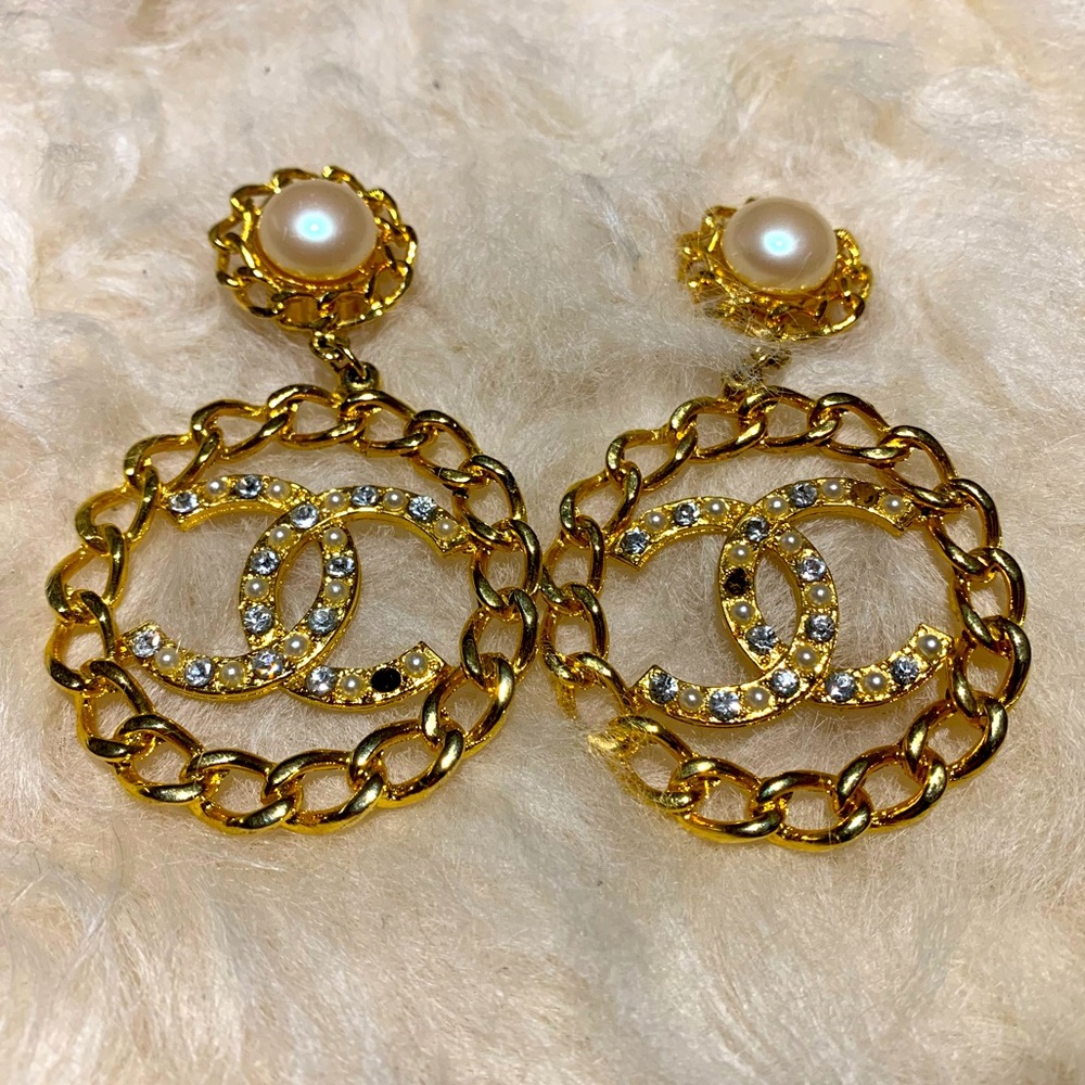 Vintage Chanel clip-on earrings